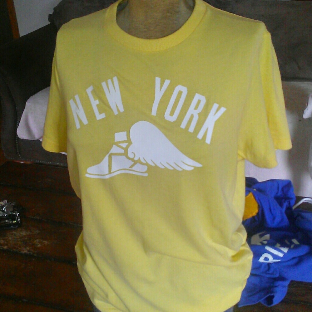 Abercrombie & Fitch Muscle Fit Men's Large T-Shirt